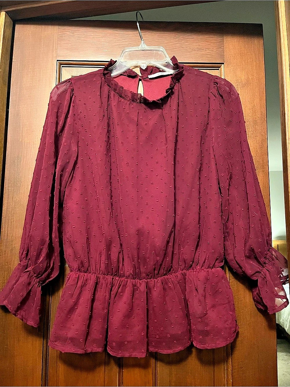 Mi Ami Blouse Burgundy Size Small Like New